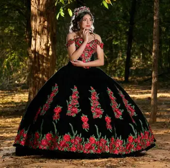 Black Charro Quinceanera Šaty Plesové Šaty Ramena Appliques Opuchnuté Mexickej Sweet 16 Šaty 15 Anos