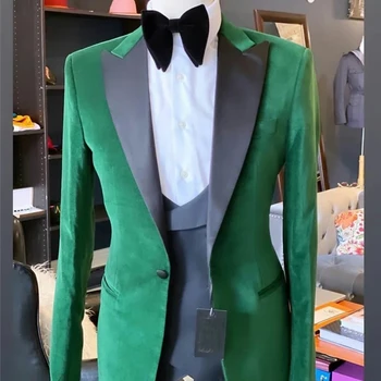 Green Velvet Kostým Homme Muži Obleky S Peak Klope Slim Fit Prom Terno Masculino Sako Ženícha Nosenie 3 Ks (Bunda+Nohavice+Vesta)