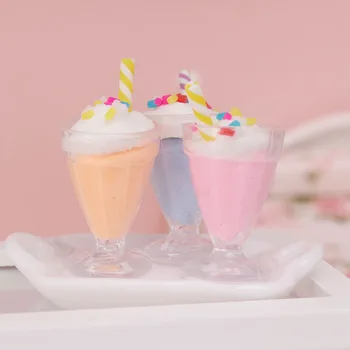 Domček Pre Bábiky Miniatúrne Položky Ice Cream Mini Veci Jahodový Shake Mlieko Šálku Čaju Ob11 Doll House Príslušenstva Kuchyne Nápoj, Dezert